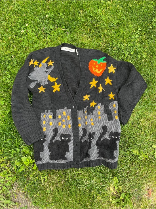 Chaus petite Sweaters - Vintage Halloween Knit Cardigan with Cats & Pumpkin M